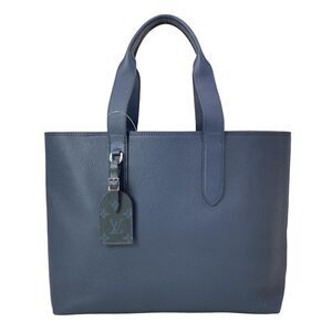 Louis Vuitton Cabas Voyage NV Cuir Taurillon Tote Bag M53240